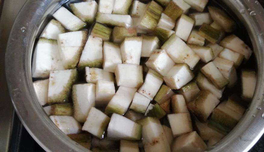 Firstly wash and cut the raw banana.