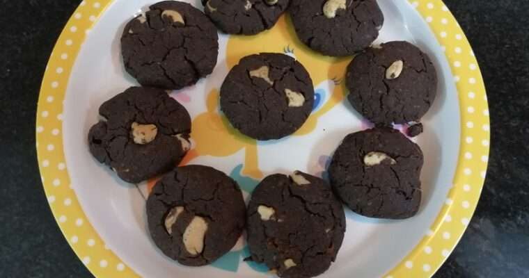 Eggless Ragi Choco Chip Cookies