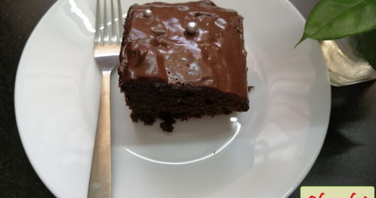 Moist Chocolate Cake without Oven