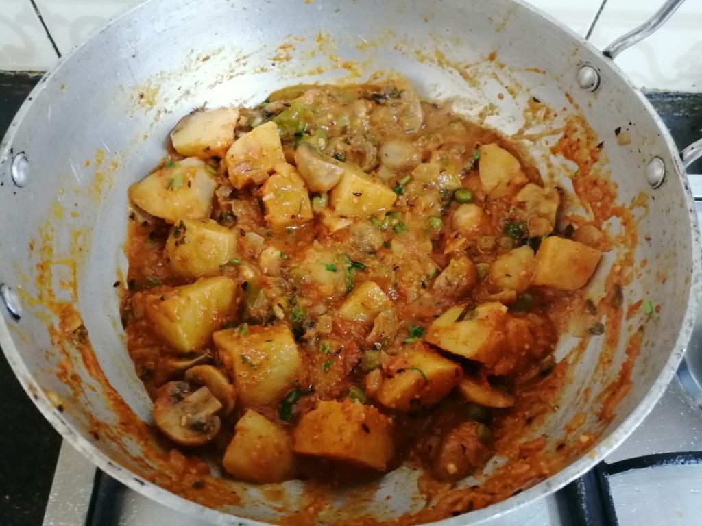 mushroom potato masala13