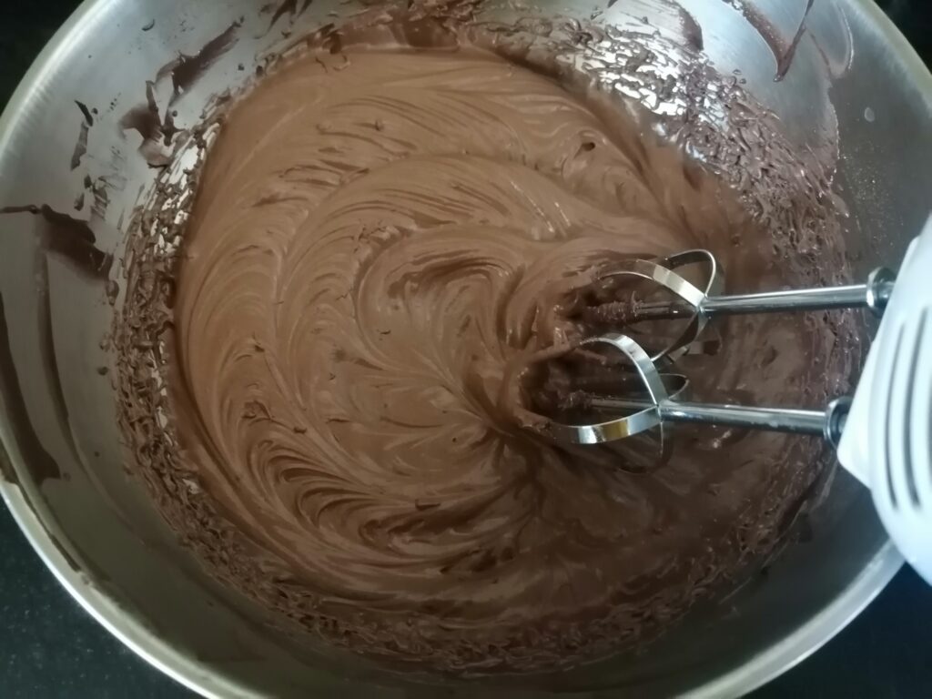the best egg-less chocolate cake recipe